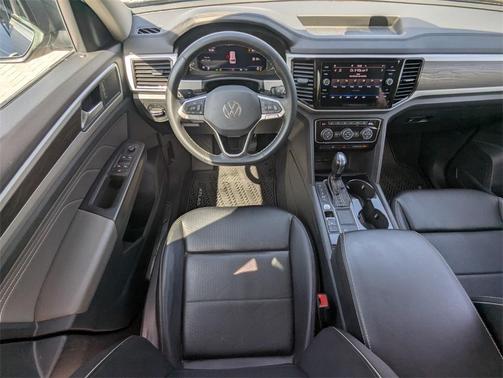 2022 Volkswagen Atlas 3.6L SE w/Technology