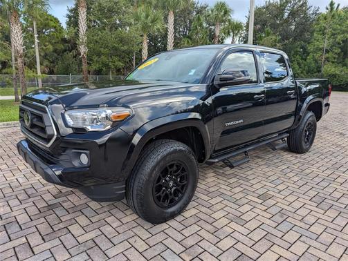 2022 Toyota Tacoma SR5