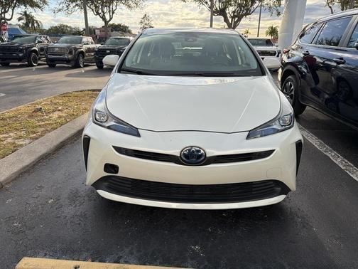 2020 Toyota Prius LE