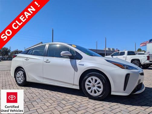 2020 Toyota Prius LE