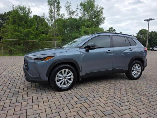 Celestite 2026 Toyota Corolla Cross LE