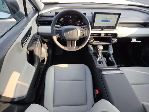 Ice Cap 2026 Toyota RAV4 XLE Premium