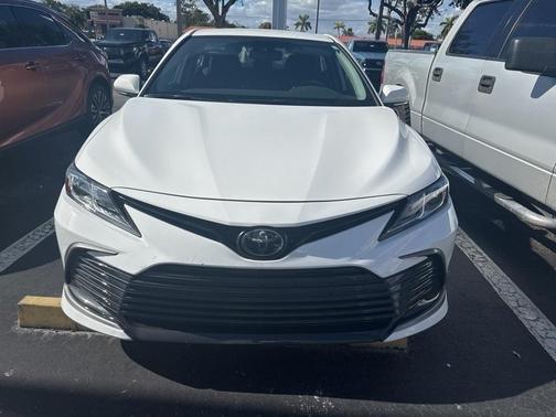 2024 Toyota Camry LE