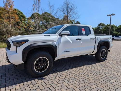2025 Toyota Tacoma Hybrid TRD Off Road