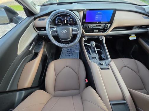 2025 Toyota Grand Highlander Platinum