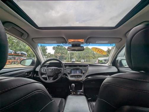 2017 Toyota Avalon XLE Plus
