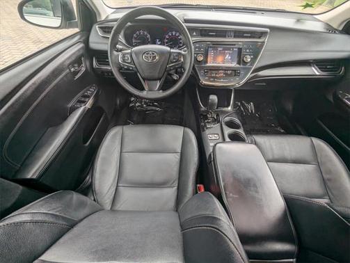 2017 Toyota Avalon XLE Plus