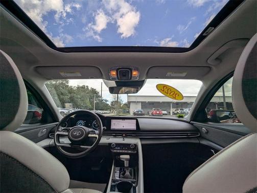 2022 Hyundai ELANTRA HEV Limited