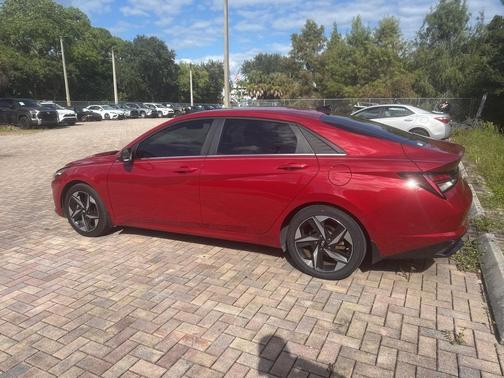 2022 Hyundai ELANTRA HEV Limited