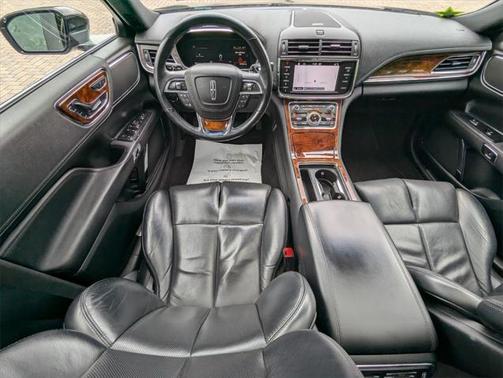 2019 Lincoln Continental Select