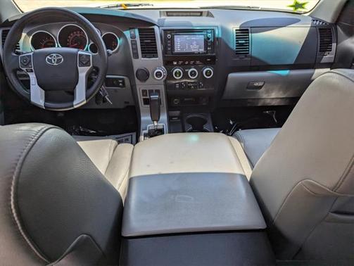 2014 Toyota Sequoia SR5