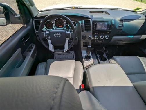 2014 Toyota Sequoia SR5