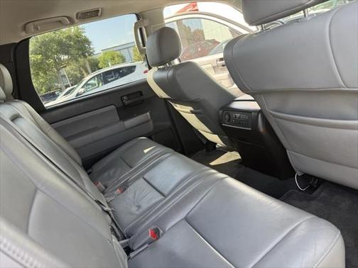 2014 Toyota Sequoia SR5
