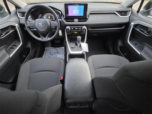 2025 Toyota RAV4 Hybrid SE