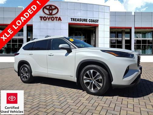 2022 Toyota Highlander Hybrid XLE