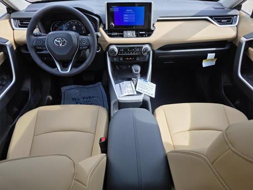 2025 Toyota RAV4 Hybrid XLE Premium