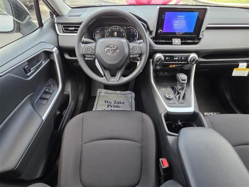 2025 Toyota RAV4 Hybrid LE