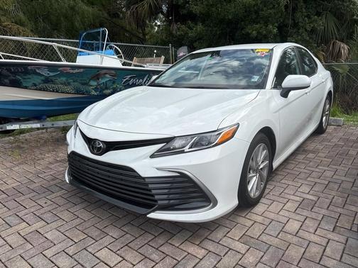 2023 Toyota Camry LE