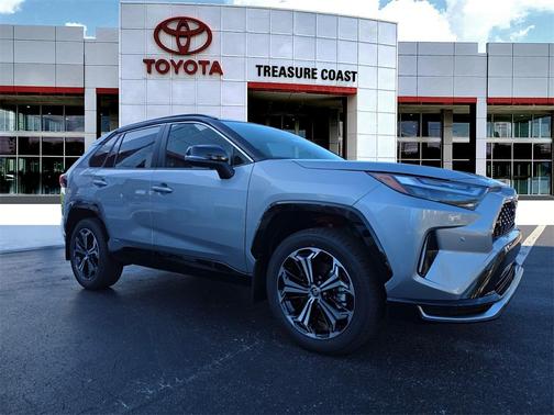 2025 Toyota RAV4 Hybrid SE