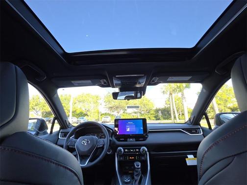 2025 Toyota RAV4 Hybrid SE