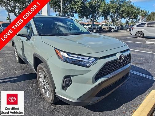 2023 Toyota RAV4 XLE Premium