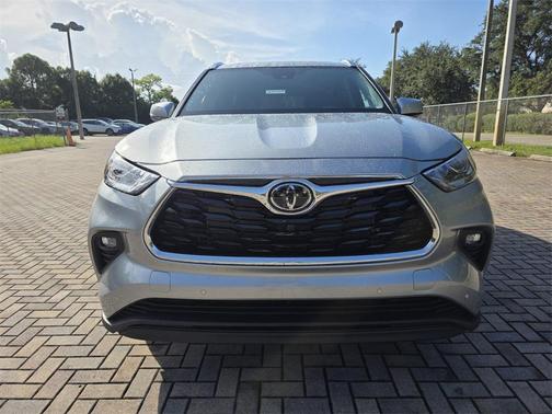 2025 Toyota Highlander Limited