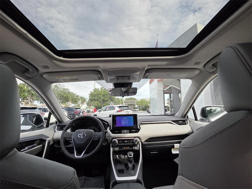 2025 Toyota RAV4 XLE Premium