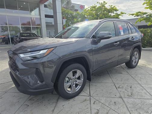 2025 Toyota RAV4 Hybrid XLE