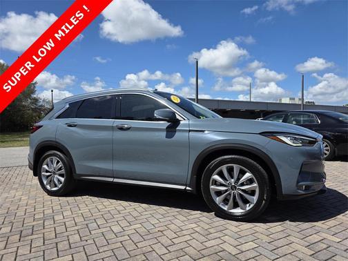 2022 INFINITI QX50 LUXE