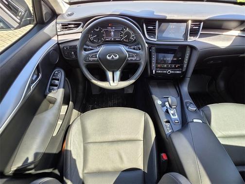 2022 INFINITI QX50 LUXE