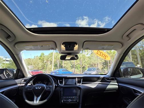 2022 INFINITI QX50 LUXE