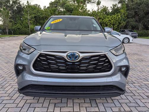 2023 Toyota Highlander Hybrid LE