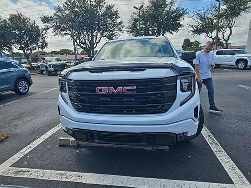2024 GMC Sierra 1500 Elevation
