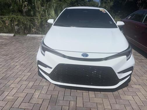 2024 Toyota Corolla Hybrid SE