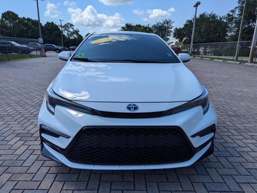2024 Toyota Corolla Hybrid SE