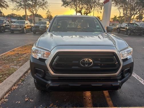 2022 Toyota Tacoma SR