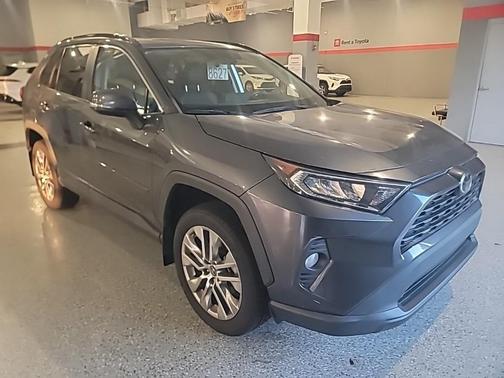 2020 Toyota RAV4 XLE Premium