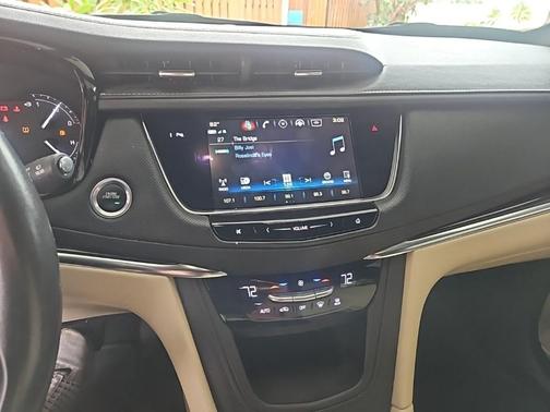 2018 Cadillac XT5 Base
