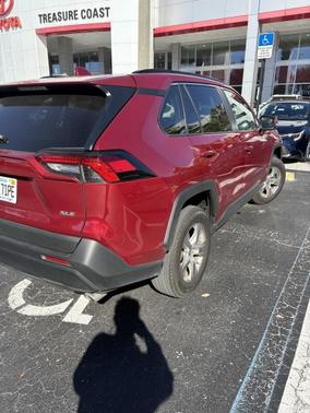 2023 Toyota RAV4 XLE