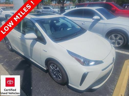 2020 Toyota Prius XLE