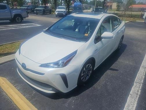 2020 Toyota Prius XLE