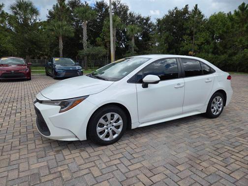 Super White 2020 Toyota Corolla LE