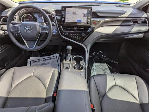 2024 Toyota Camry Hybrid XLE