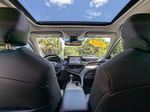 2024 Toyota Camry Hybrid XLE
