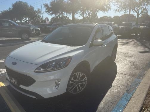 2021 Ford Escape SEL