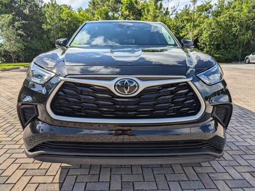 2022 Toyota Highlander L