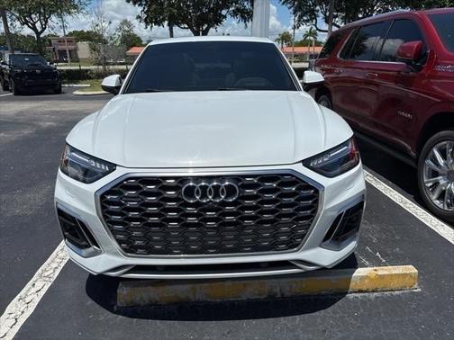 2022 Audi Q5 45 S line Prestige