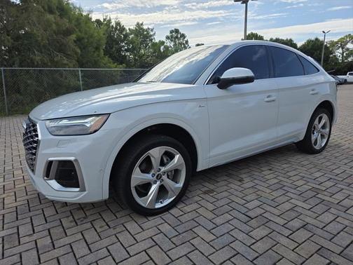 2022 Audi Q5 45 S line Prestige