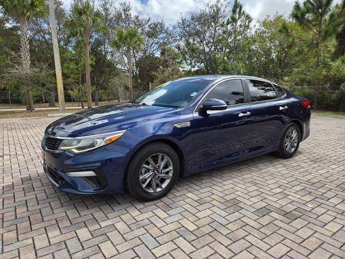 2019 Kia Optima LX