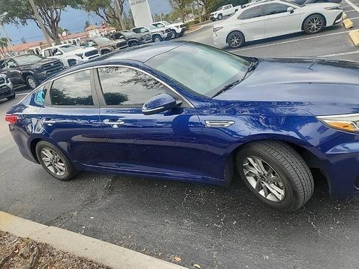 2019 Kia Optima LX